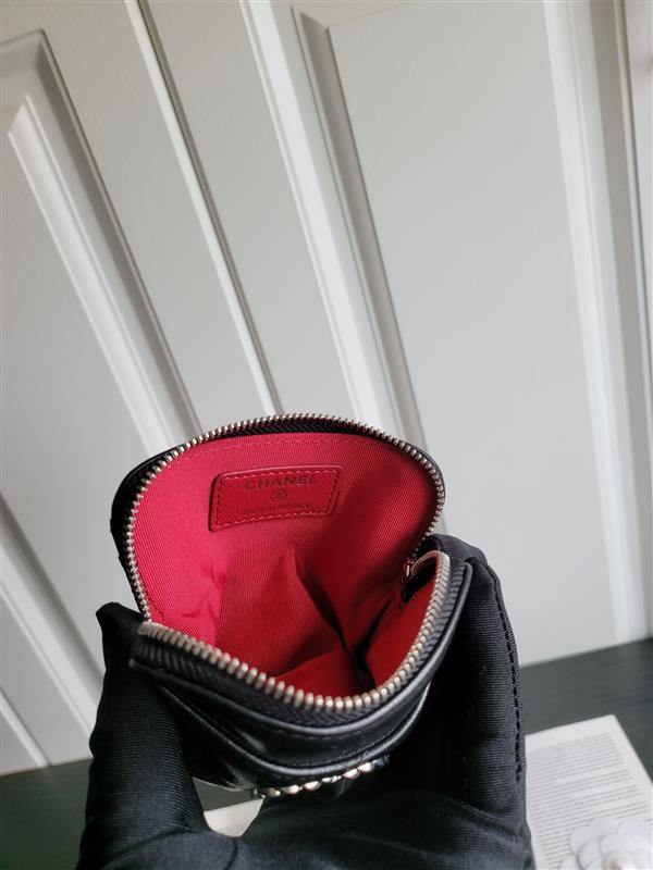 2026127215436705 210